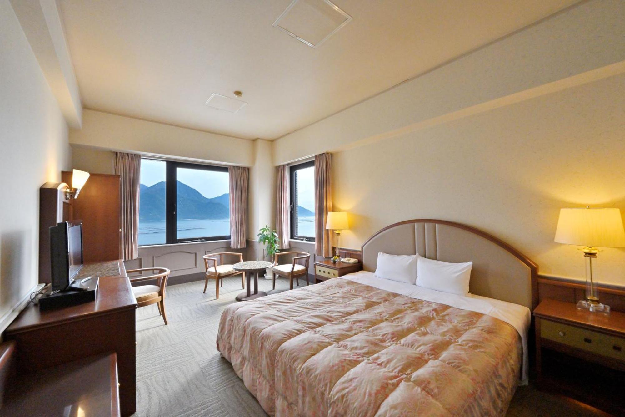 Miyajima Coral Hotel Hatsukaichi Exteriör bild